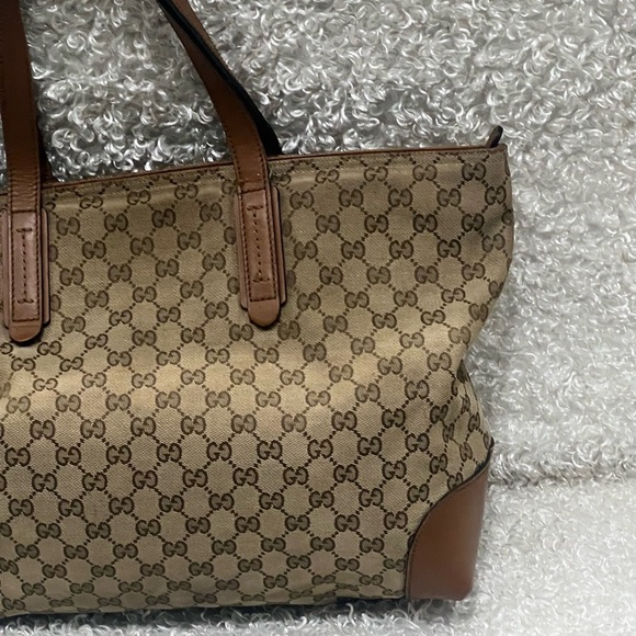 Gucci GG Canvas Shopper Tote Bag - Picture 6 of 16